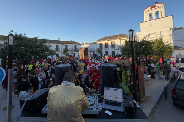 636880642 1231810639096819 1711411047888842643 n